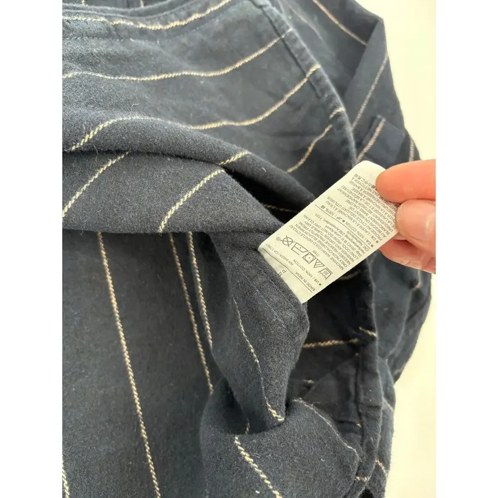 Men's Banana Republic Flannel (B39)